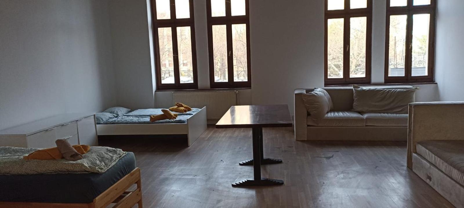 Blue Lotus Apartments Bratislava Ngoại thất bức ảnh
